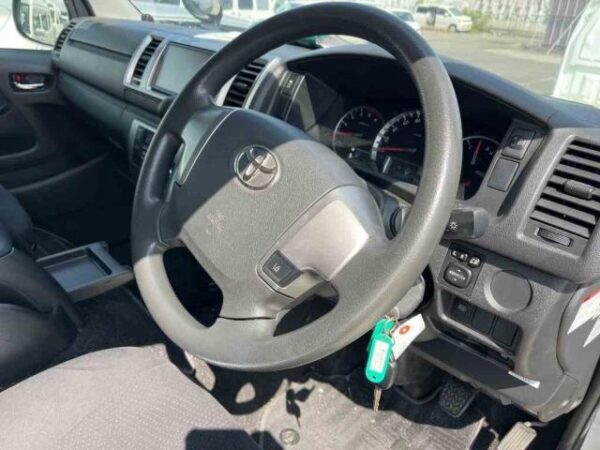 Ref:AUX-19838453 TOYOTA HIACE VAN 2020 - Image 3