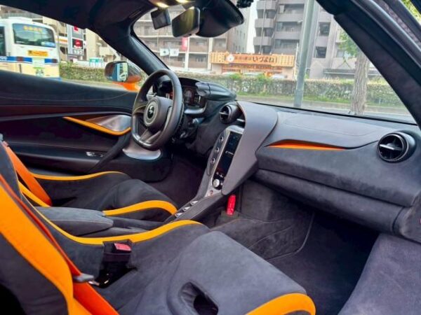 Ref:AUX-19838506 MCLAREN 750S 2024 - Image 6