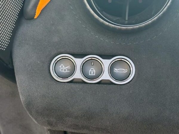 Ref:AUX-19838506 MCLAREN 750S 2024 - Image 9