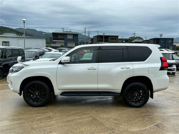Ref:AUX-19854349 TOYOTA LAND CRUISER PRADO 2022 - Image 9