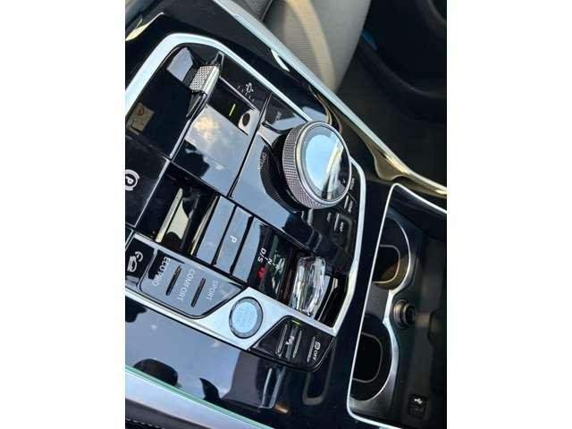 Ref:AUX-19857772 BMW X7 2025 - Image 17