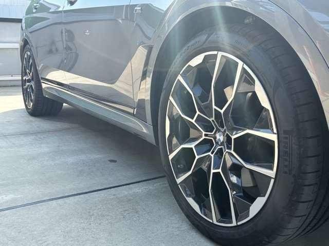 Ref:AUX-19857772 BMW X7 2025 - Image 8