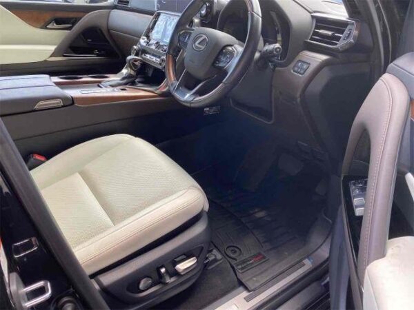 Ref:AUX-19861443 LEXUS LX 2024 - Image 13
