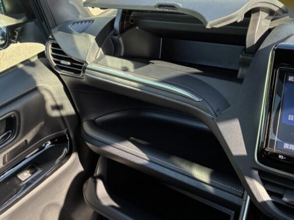 Ref:AUX-19866276 TOYOTA ESQUIRE 2019 - Image 18
