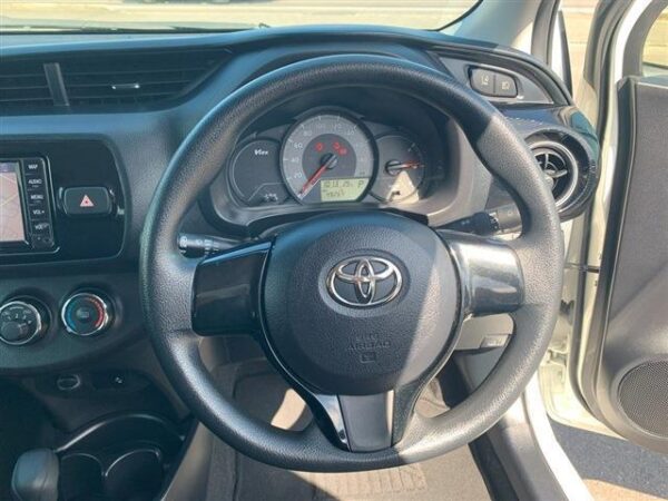 Ref:AUX-19869919 TOYOTA VITZ 2020 - Image 18