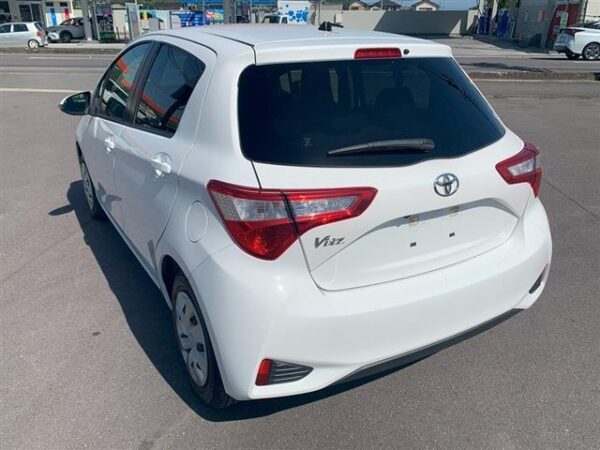 Ref:AUX-19869920 TOYOTA VITZ 2019 - Image 2