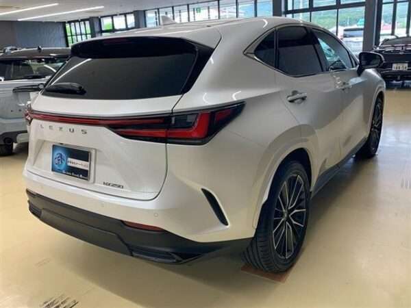 Ref:AUX-19869921 LEXUS NX 2024 - Image 2