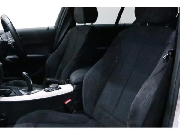 Ref:AUX-19871124 BMW 1 SERIES 2016 - Image 10