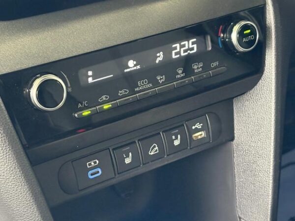 Ref:AUX-19877211 TOYOTA YARIS CROSS 2023 - Image 8