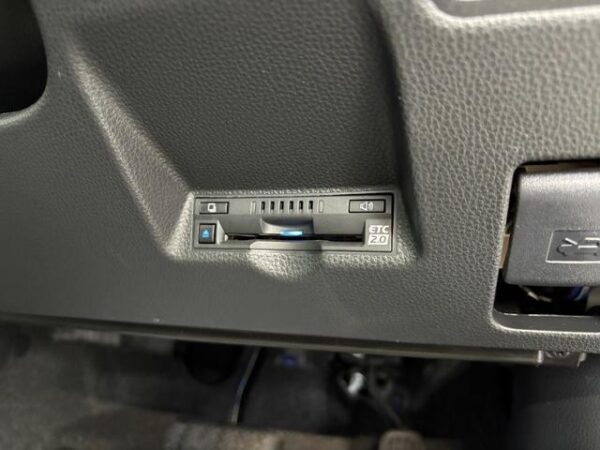 Ref:AUX-19877211 TOYOTA YARIS CROSS 2023 - Image 10