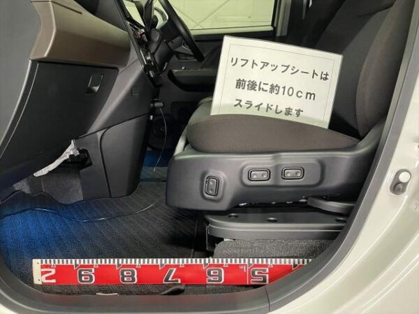 Ref:AUX-19881271 TOYOTA ROOMY 2024 - Image 9