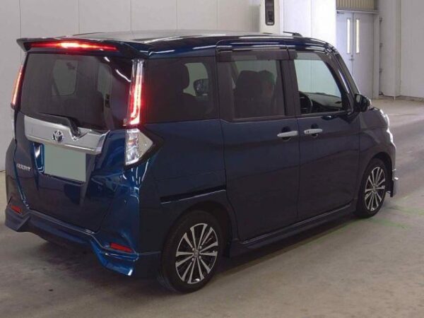 Ref:AUX-19881936 TOYOTA ROOMY 2023 - Image 5
