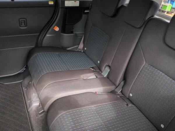 Ref:AUX-19881936 TOYOTA ROOMY 2023 - Image 6