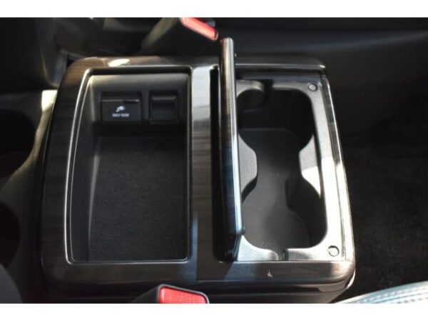 Ref:AUX-19882006 NISSAN ELGRAND 2017 - Image 14