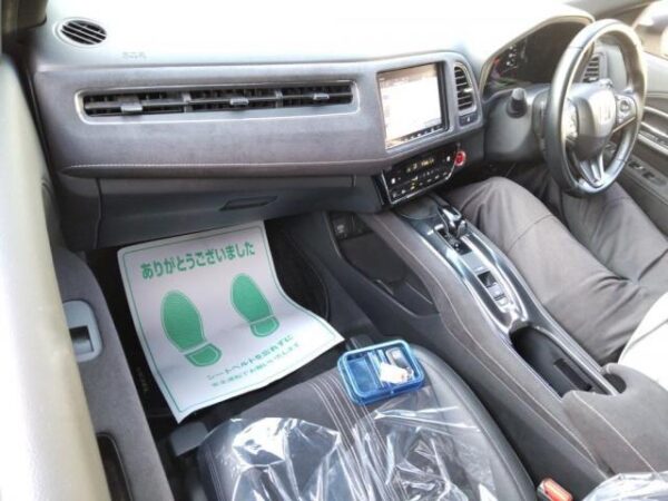 Ref:AUX-19882024 HONDA VEZEL 2020 - Image 3