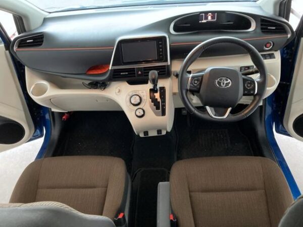 Ref:AUX-19885760 TOYOTA SIENTA 2015 - Image 3