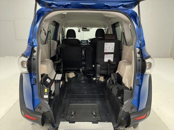 Ref:AUX-19889901 TOYOTA SIENTA 2016 - Image 14