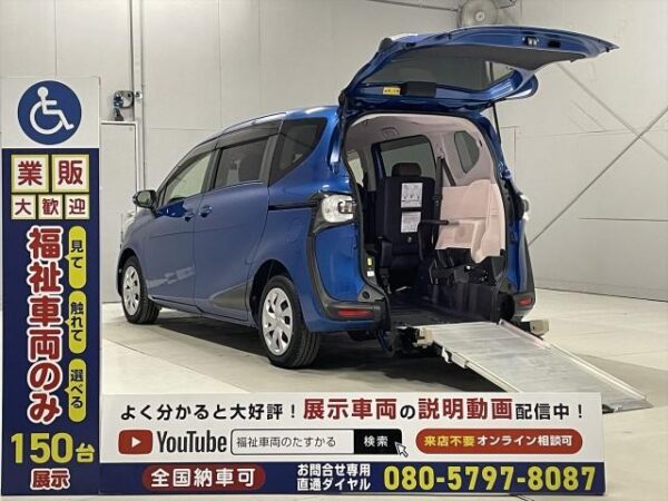 Ref:AUX-19889901 TOYOTA SIENTA 2016