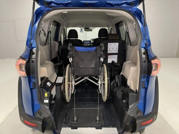 Ref:AUX-19889901 TOYOTA SIENTA 2016 - Image 10