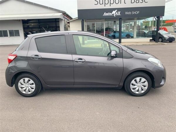 Ref:AUX-19898518 TOYOTA VITZ 2020 - Image 4