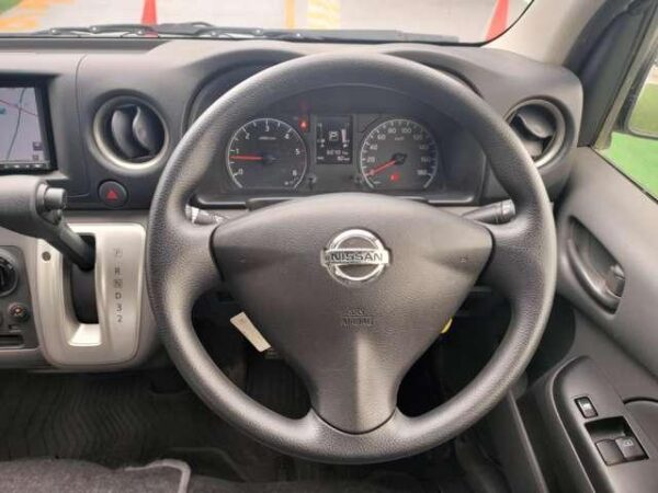 Ref:AUX-19900270 NISSAN NV350CARAVAN VAN 2012 - Image 11