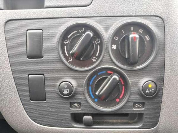 Ref:AUX-19900270 NISSAN NV350CARAVAN VAN 2012 - Image 17