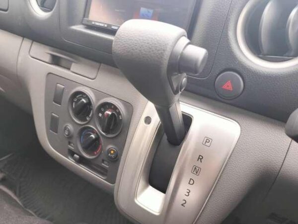 Ref:AUX-19900270 NISSAN NV350CARAVAN VAN 2012 - Image 18