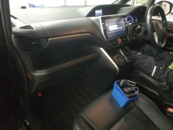 Ref:AUX-19902116 TOYOTA ESQUIRE 2017 - Image 3