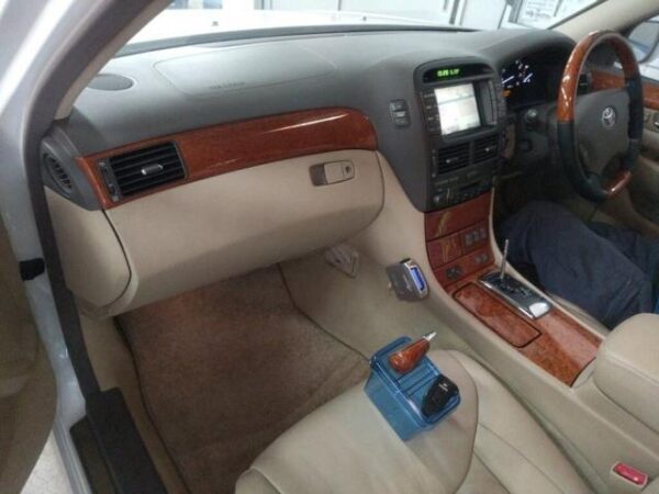 Ref:AUX-19902322 TOYOTA CELSIOR 2005 - Image 4