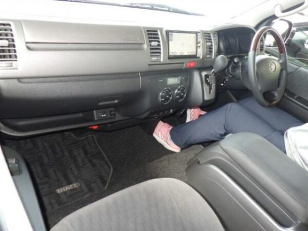Ref:AUX-19902373 TOYOTA HIACE VAN 2012 - Image 4