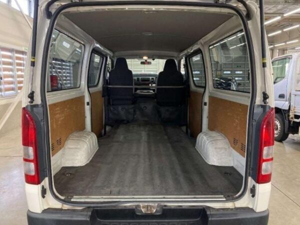 Ref:AUX-19902565 TOYOTA HIACE VAN 2017 - Image 3