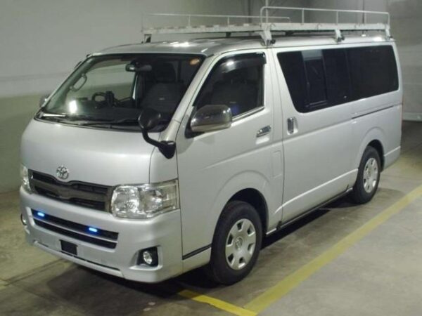 Ref:AUX-19902570 TOYOTA HIACE VAN 2012