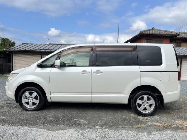 Ref:AUX-19909401 MITSUBISHI DELICA D:5 2008 - Image 11