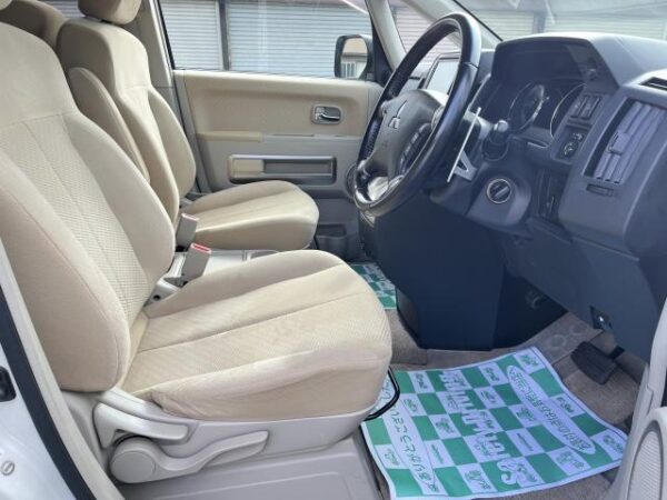 Ref:AUX-19909401 MITSUBISHI DELICA D:5 2008 - Image 15