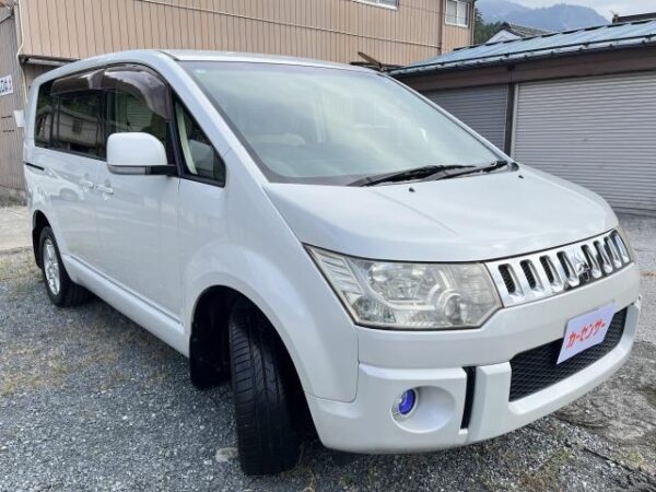 Ref:AUX-19909401 MITSUBISHI DELICA D:5 2008