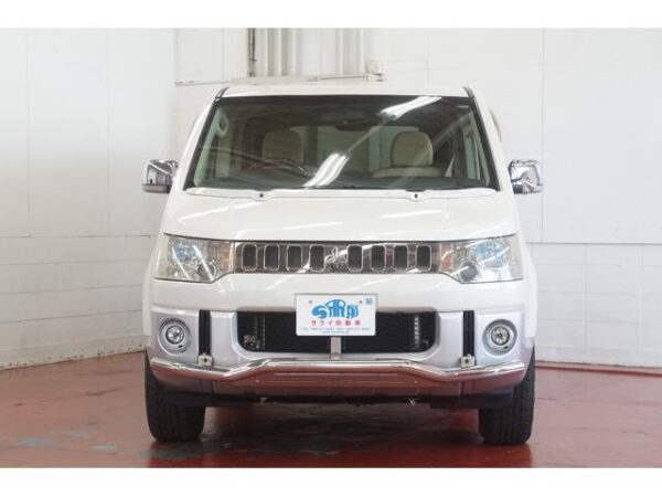 Ref:AUX-19909892 MITSUBISHI DELICA D:5 2009 - Image 2