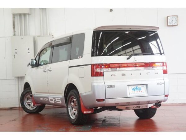 Ref:AUX-19909892 MITSUBISHI DELICA D:5 2009 - Image 12