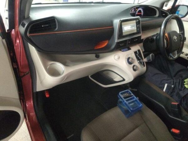 Ref:AUX-19913807 TOYOTA SIENTA 2016 - Image 3