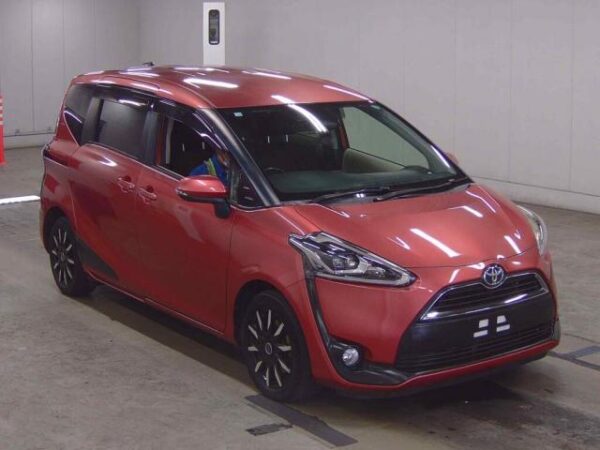 Ref:AUX-19913807 TOYOTA SIENTA 2016