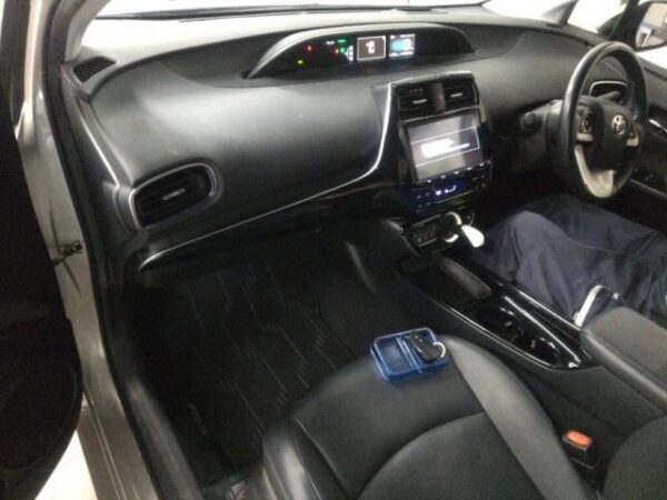 Ref:AUX-19913837 TOYOTA PRIUS 2018 - Image 3