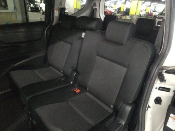 Ref:AUX-19913871 TOYOTA SIENTA 2018 - Image 6