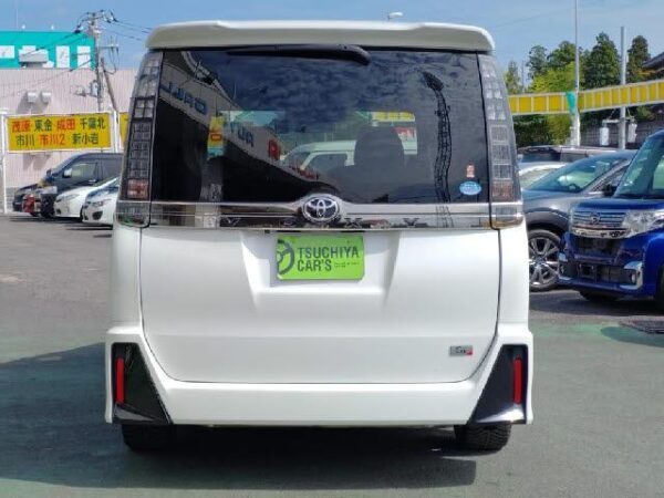 Ref:AUX-19914210 TOYOTA VOXY 2017 - Image 10