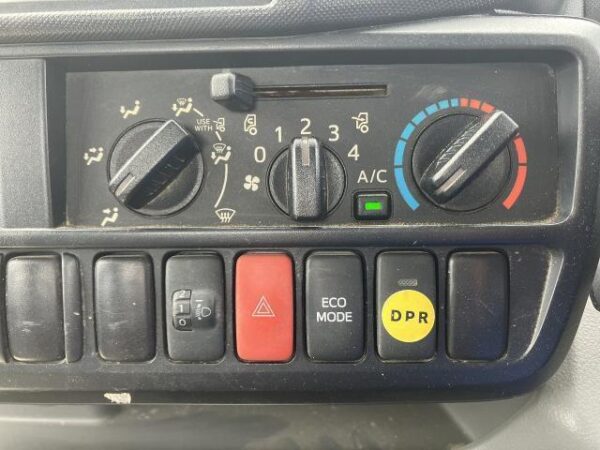 Ref:AUX-19914340 HINO DUTRO 2012 - Image 15