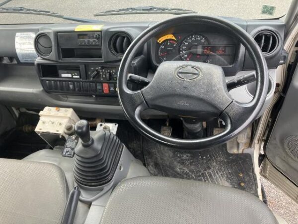 Ref:AUX-19914340 HINO DUTRO 2012 - Image 3