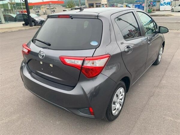 Ref:AUX-19918089 TOYOTA VITZ 2020 - Image 2