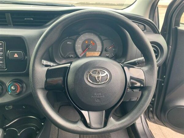 Ref:AUX-19918089 TOYOTA VITZ 2020 - Image 18