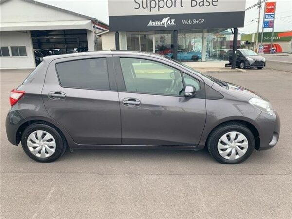 Ref:AUX-19918089 TOYOTA VITZ 2020 - Image 4