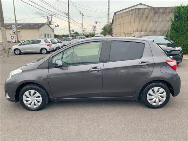 Ref:AUX-19918089 TOYOTA VITZ 2020 - Image 6