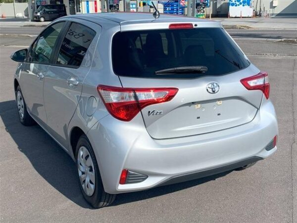 Ref:AUX-19918091 TOYOTA VITZ 2020 - Image 2