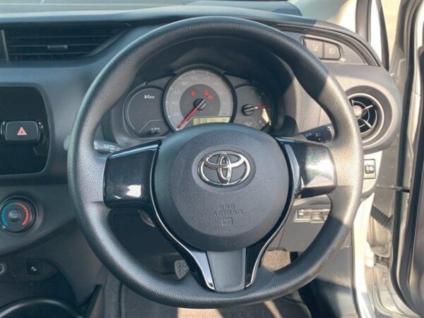 Ref:AUX-19918091 TOYOTA VITZ 2020 - Image 19